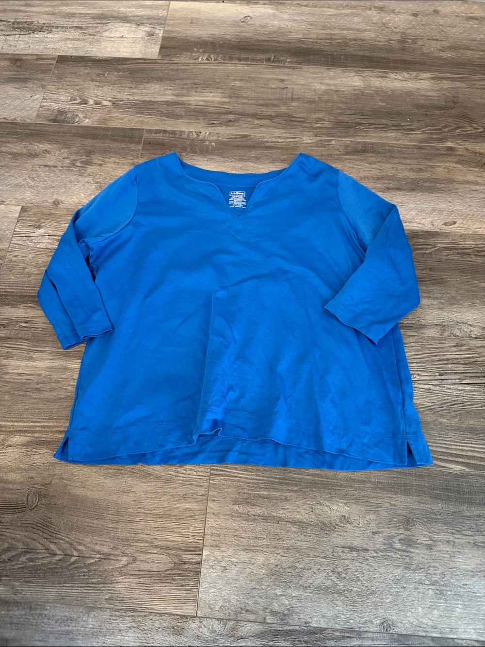 L.L. Bean Bright Royal Blue Short Sleeve‎ V-Neck Tee